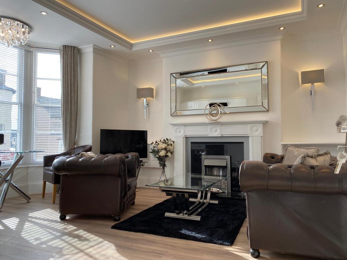The Maureen Suite Llandudno Exteriör bild